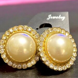 Costume Pearl Earrings
